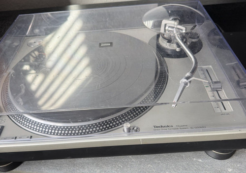 Technics 1200mk2 quartz - sl-1200mk2,