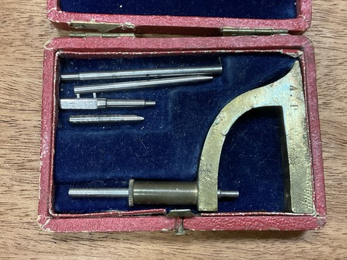 Outils horloger à - d’horloger,