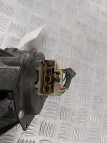 Moteur essuie glace avant