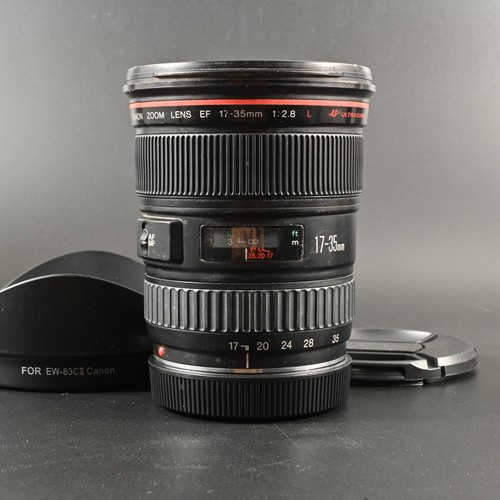 Objectif zoom grand angle