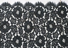 COUPON TISSU FETE COUTURE DENTELLE FESTONNEE NOIRE 1,50 X 1,40 M DECOR FLORAL TB
