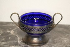 blue glass cup, on silver metal stand Ø 10 cm, height 7 cm