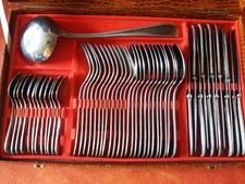 Magnifique MENAGERE  -