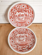 Deux assiettes rouges et