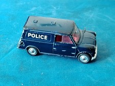 1/43 Corgi Toys  Austin Mini