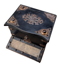 BOITE PYROGENE TABATIERE EN BOIS NOIRCI DECOR METAL ARGENTE NAP III