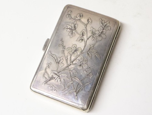 Très bel etui cigarettes - très,