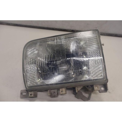 Phare gauche nissan cabstar - gauche,