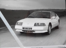 Photo Presse la nouvelle RENAULT Alpine V6 Turbo Embargo 24 / 1 /85  ref 33