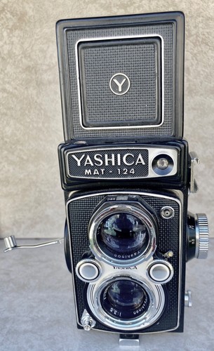 Yashica mat 124 - mat,
