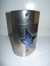 flacon géant factice thierry