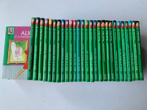 Lot livres série alice - 28,