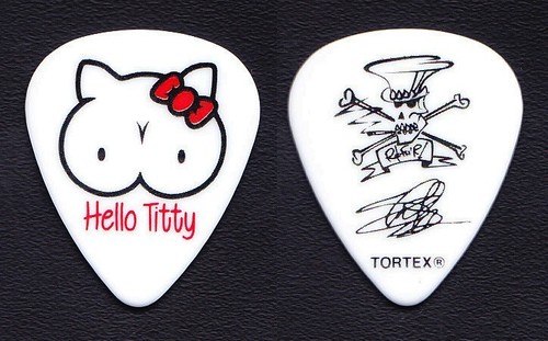 Guitar pick slash signature - guitar,