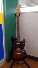 Guitare électrique FENDER USA AMERICAN SPECIAL MUSTANG 3CS