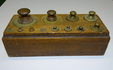 -ANCIENNE BOITE de POIDS pour