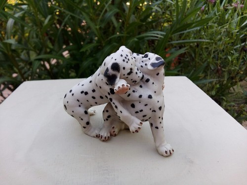 Chiots dalmatien statuette - chiots,