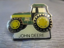  PIN'S AGRICULTURE / TRACTOR / JOHN DEERE  