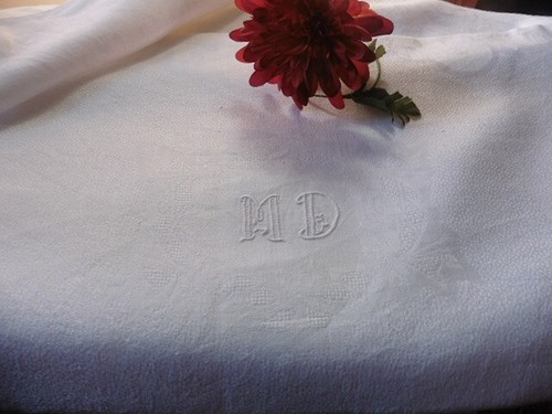 Ancienne nappe damassé - damassÉ, x