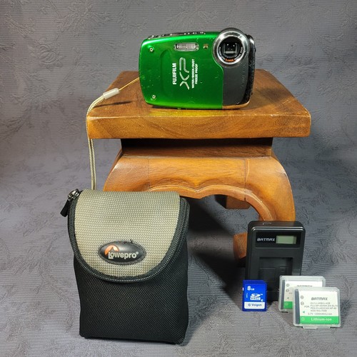 Fujifilm green finepix - fujifilm,