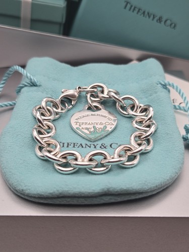 Tiffany return to blue - return,
