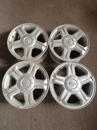 Jeu jantes hyundai coupe - 4,