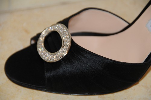 785 new manolo blahnik - $785,