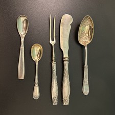 Lot De Couverts À Servir