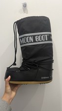 moon boots