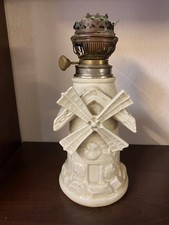 LAMPE A PETROLE MOULIN À VENT
