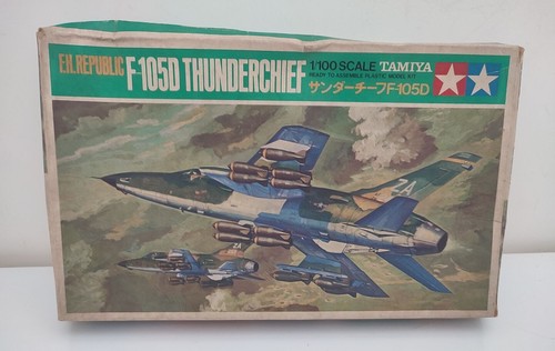 Tamiya republic f 105d - f.h.republic, f-105d