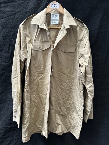 Chemise armée - de, l’armée