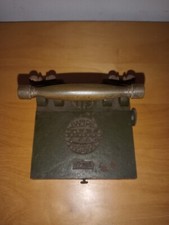 Poinçonneuse De Timbre Des