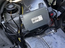 MERCEDES BENZ SL R230 BATTERY CONTROL MODULE CONTROL UNIT BOSCH A2305401045