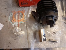 Cylindre piston ADAPTABLE MBK 50 OVETTO 2T, MACH G YAMAHA 50 NEOS 2T, JOG APRILI