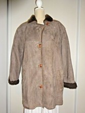  MAGNIFIQUE VESTE FEMME MOUTON RETOURNE    BON ETAT!