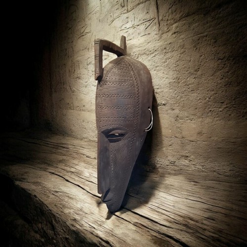 Masque africain ancien - , –