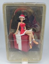 NEW Figurine Lara Croft Tomb