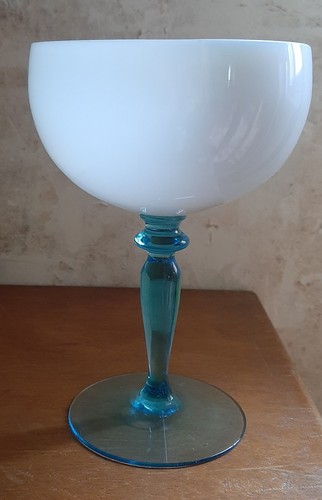 Grand verre ancien coupe - grand,