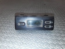 Isuzu Trooper 2000 Horloge