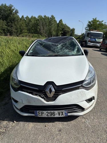 Malle hayon arriere renault - malle/hayon,