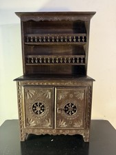 Vaisselier miniature breton