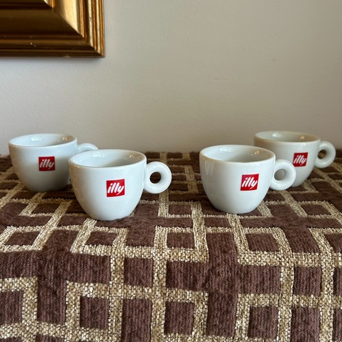 Set red logo illy - 4,