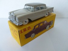 RARE AUTHENTIQUE MERCEDES 220