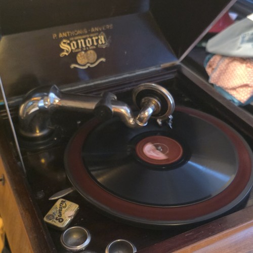 Sonora gramophone tours - sonora,
