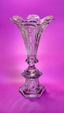BACCARAT  VASE CORNET CRISTAL 1842 Sans signature (puisque pré-1860)
