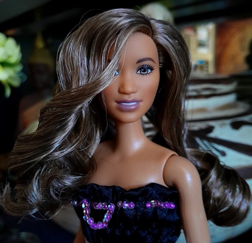 Barbie cascade châtain - "cascade, châtain"