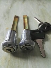  jeu de barillets  de portes  Peugeot 204 304 404 305 505 604 104 Peugeot 