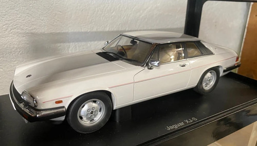 Autoart jaguar s - 1:18, v12