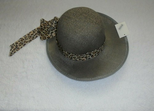 Chapeau paille forme demi - chapeau,