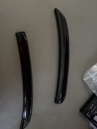 Gloss black rear roof spoiler - gloss,